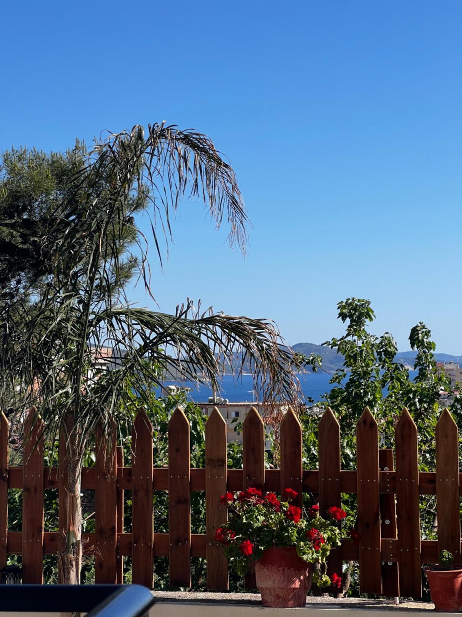The Gwen Daire Saranda Dış mekan fotoğraf